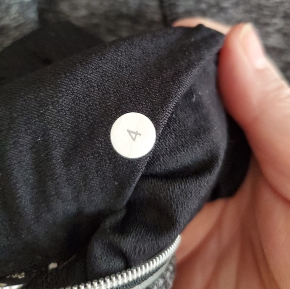Lululemon Run: Back On Track Black & Gray Hoodie Pullover 4 - Picture 9 of 9